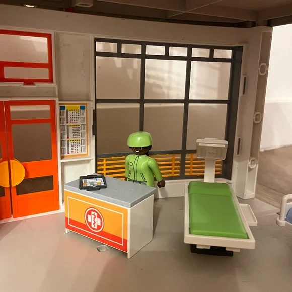 Play mobile hospital set - Picture 6 of 8